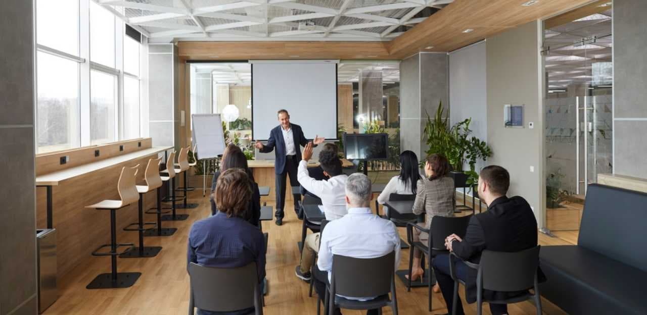 Le MBA est-il encore un accélérateur de carrière en 2025 ?